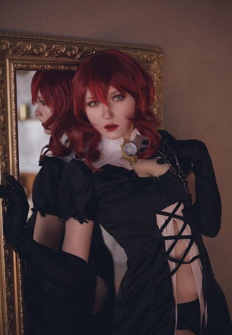 Erodaicon model pretty pic