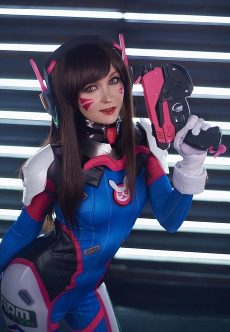 Erodaicon star nude picture