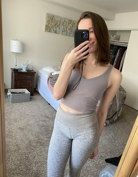 celesteschmeckle star erotic image