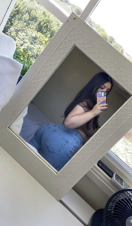 Sibel T star top picture