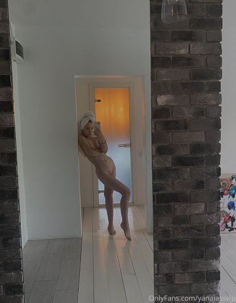 yanajassvip sex actress photos