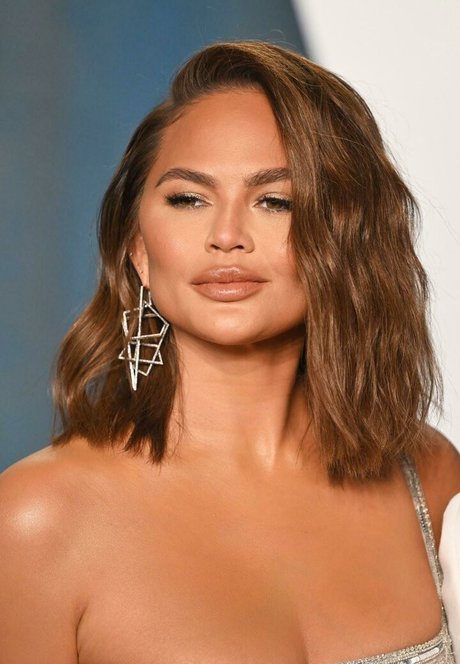 Chrissy Teigen model naked galleries