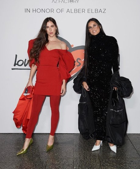 blonde milf onlyfans pornographic img