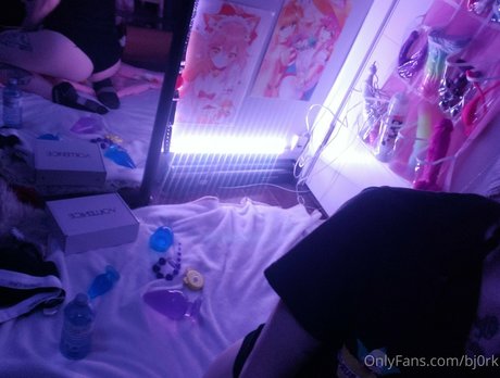 bj0rk beautiful actress image