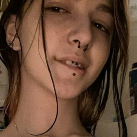 Zassou Lyss nudes model picture