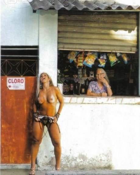 Valeska Popozuda star erotic picture