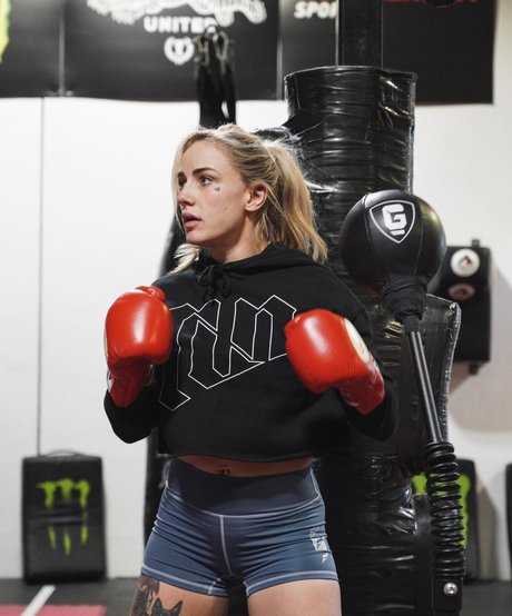 Jessy Jess pornstar sex photos