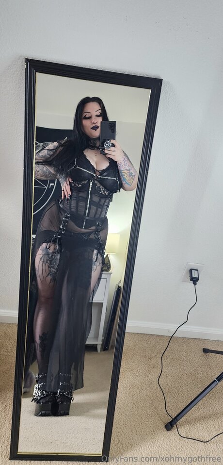 xohmygothfree star sex archive