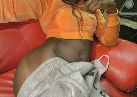 milandior3 star adult picture