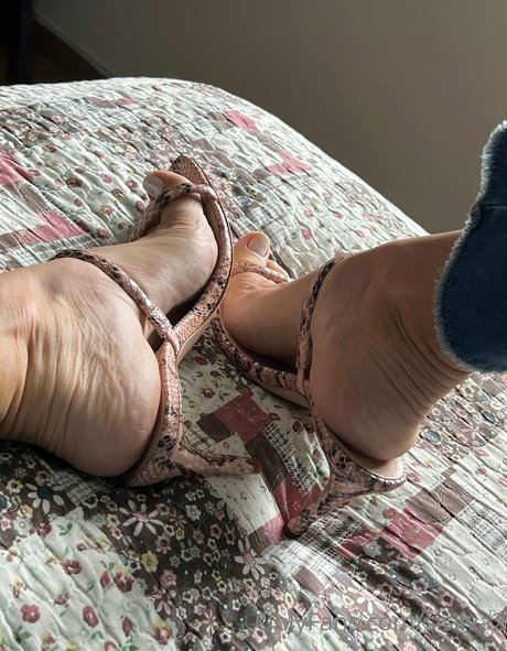 sexy mom onlyfans hot archive