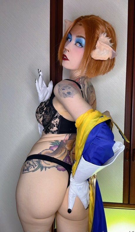 Emberwolf naked star pic