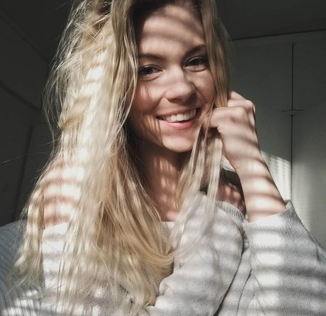 beautiful japanese onlyfans beautiful naked image