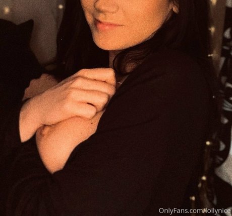 lollynice model nudes photos