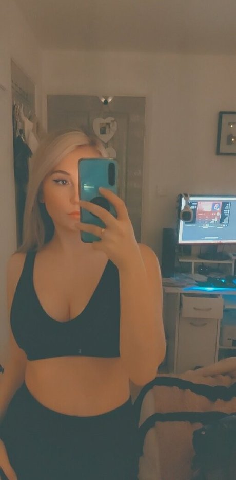 asian military onlyfans pornographic image