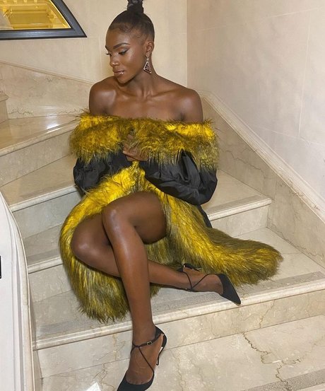 Dina Asher Smith sexy star pics