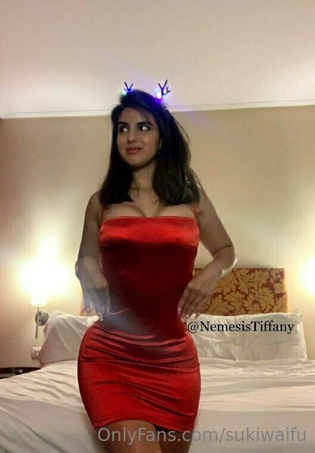 sukiwaifu model hot pic