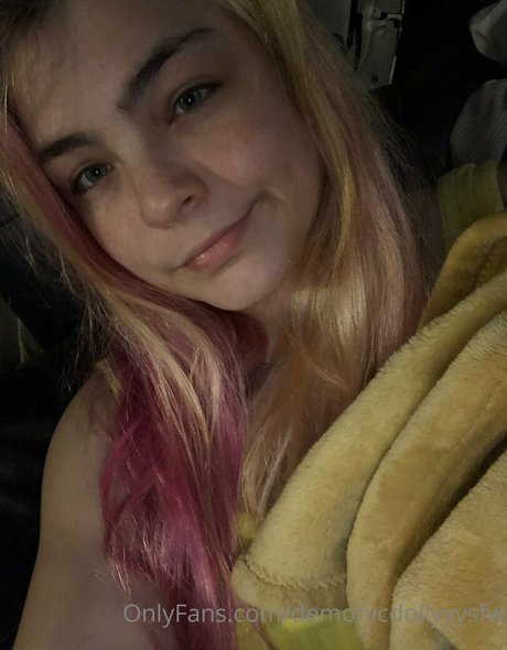 demonicdollyyysfw adult actress picture