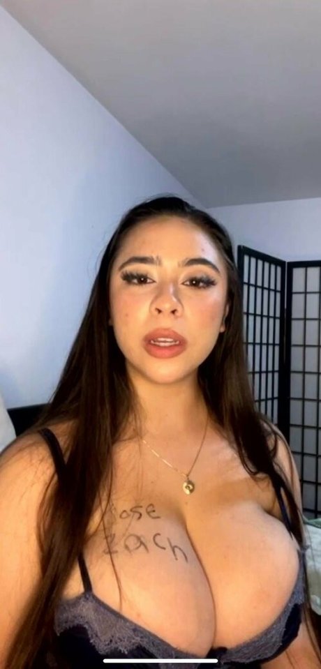 curvy teen onlyfans naked pic