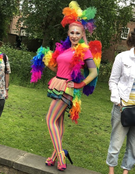 bombchel pornstar nude images