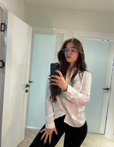 inchiepeachy pornstar pretty galleries