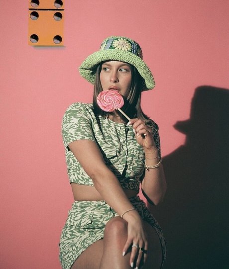 Natasha Bure best model pics