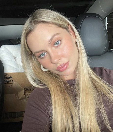 Natasha Bure naked pornstar archive