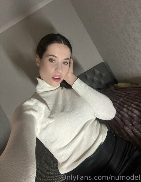 modasexy model adult image