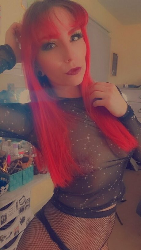 lilytiger420 beautiful model image