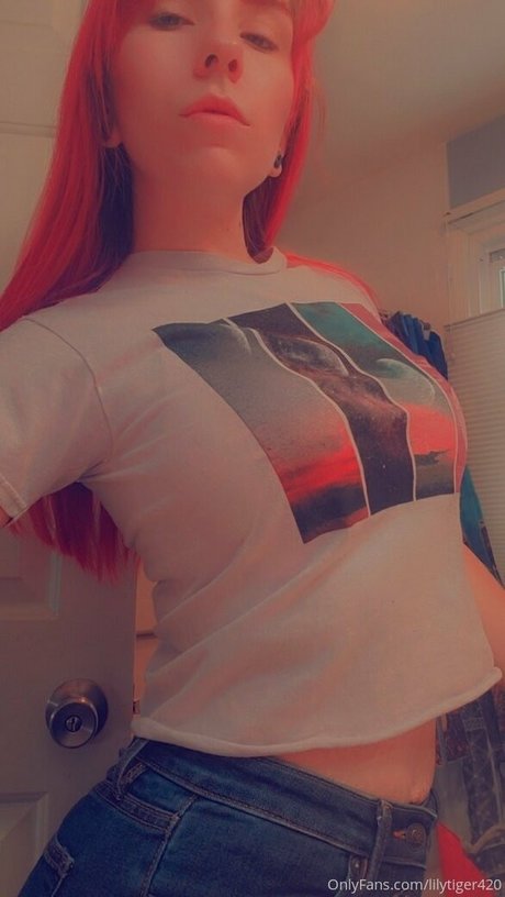 cameltoe onlyfans pornographic images