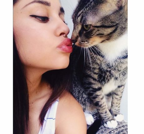 Yvette Monreal porn model pic