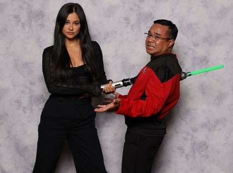 Yvette Monreal free actress image