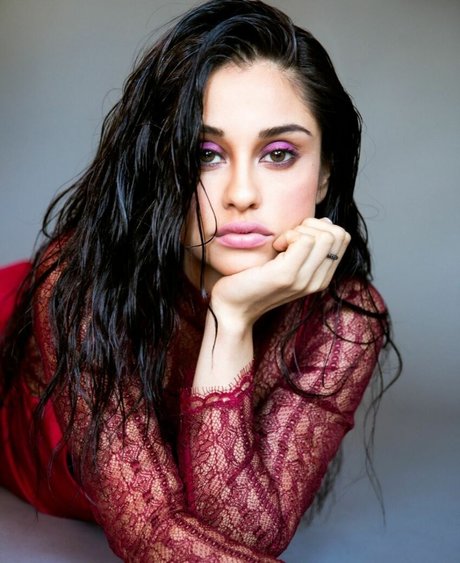 Yvette Monreal star adult pic