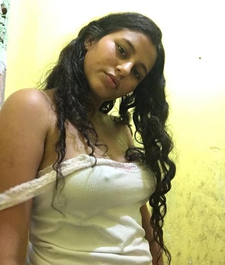 Gostosas Vazadas naked model photos