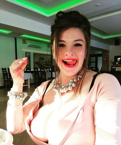 Nadin Shcherban model picture