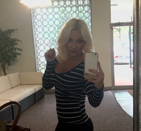 Mirjana Matic naked actress gallery