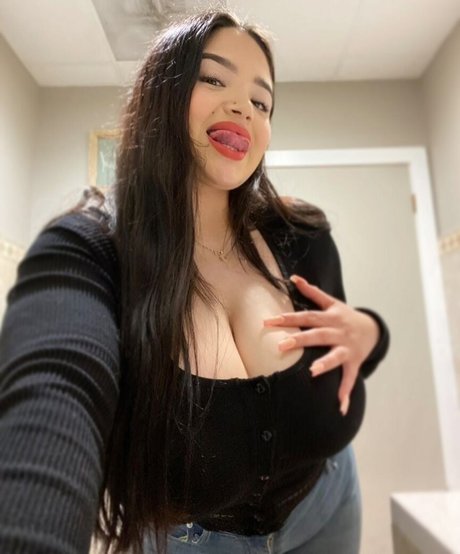 Dezerai Angel pornstar sex photo