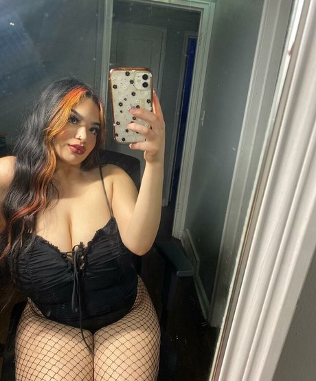 Dezerai Angel adult star pic