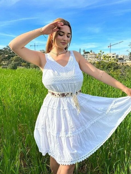 Lexi Borg exclusive model pics