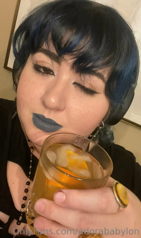 adorababylon sexy model photo