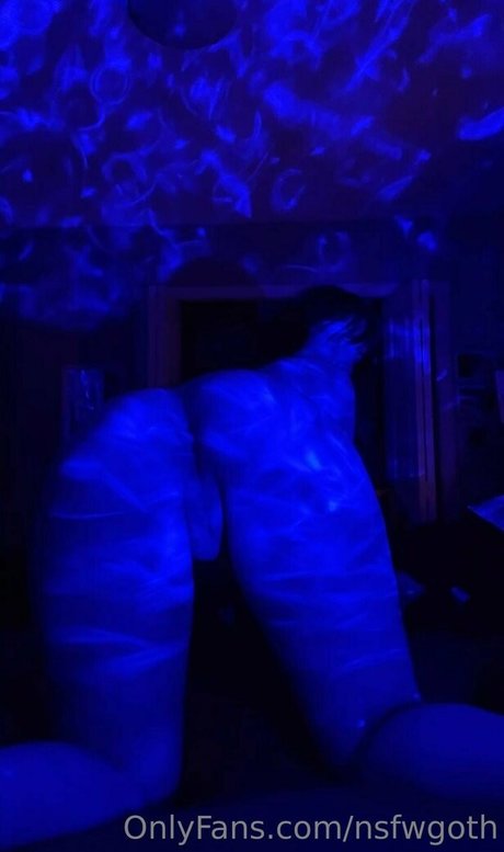 nsfwgoth free actress pics