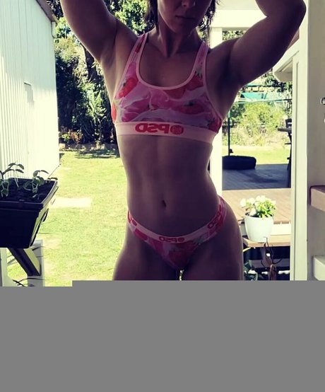 MissPeachyFit pornstar high quality photos