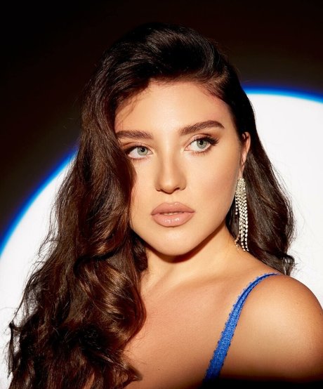 Elizaveta Tsareva art model pictures