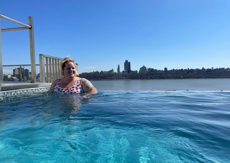 sexylexilulu nude actress pics