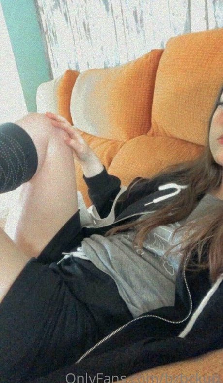 bzbkcup nudes actress pics