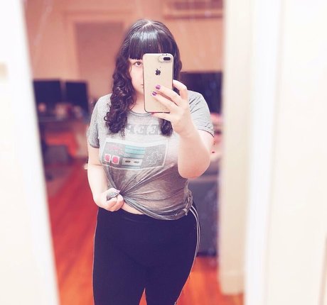 innocent onlyfans pretty image