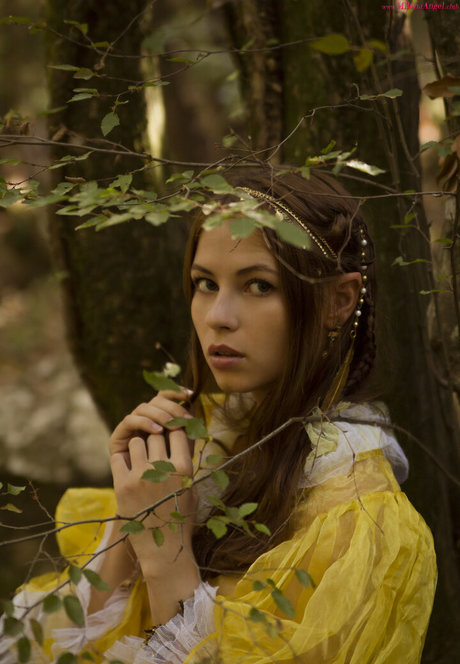 viktoriia aliko model top pic