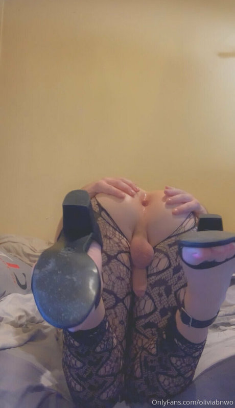 oliviabnwo exclusive actress photos