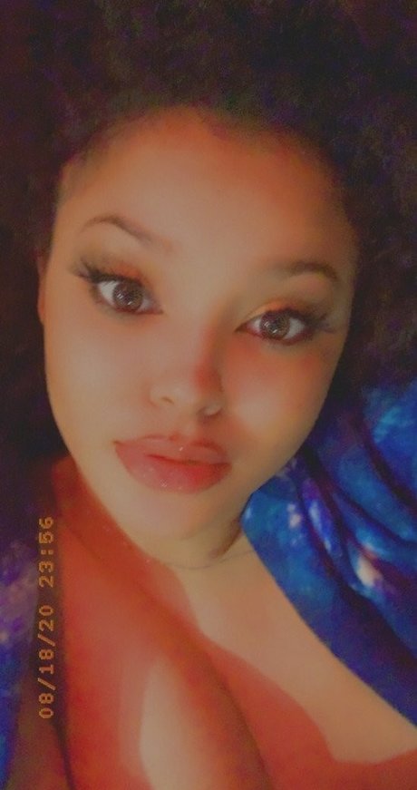 boobs selfie onlyfans perfect picture