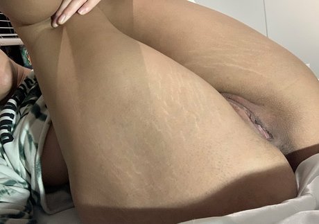 boobs selfie onlyfans nudes images