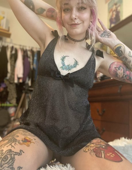 curvy teen onlyfans sexy naked pics